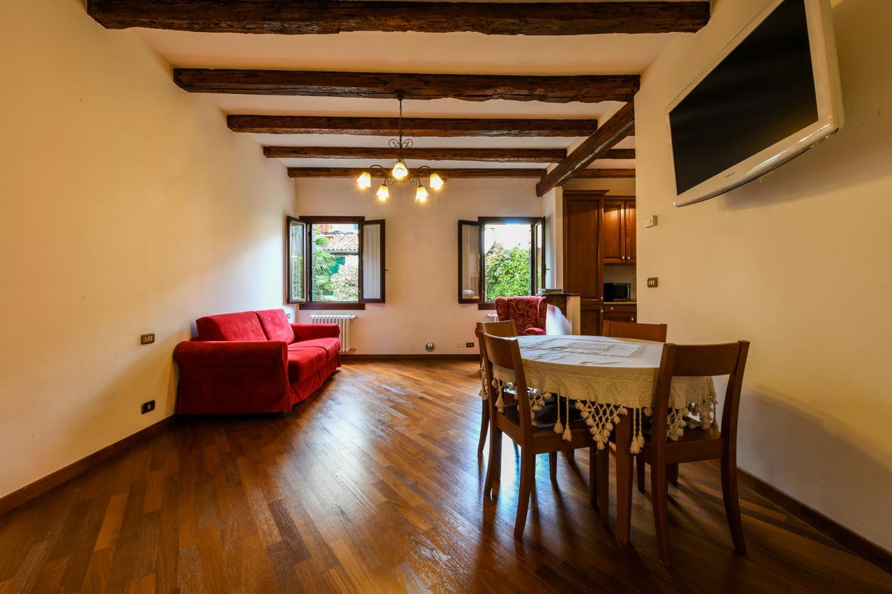 Red Fashion Apartment Venice Exterior photo